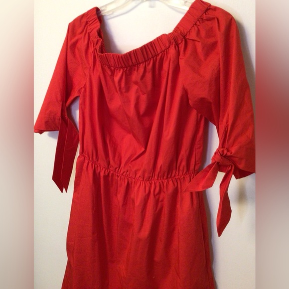 NWT H&M red Off shoulder dress size 12 - Picture 2 of 6
